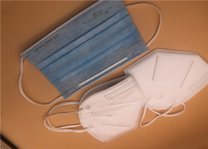 Ahueque la máscara de polvo de la forma KN95/la máscara médica blanca KN95 con la válvula de respiración